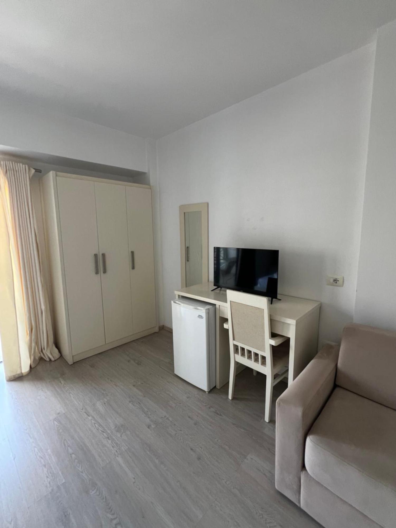 Privé City Hotel Saranda Extérieur photo